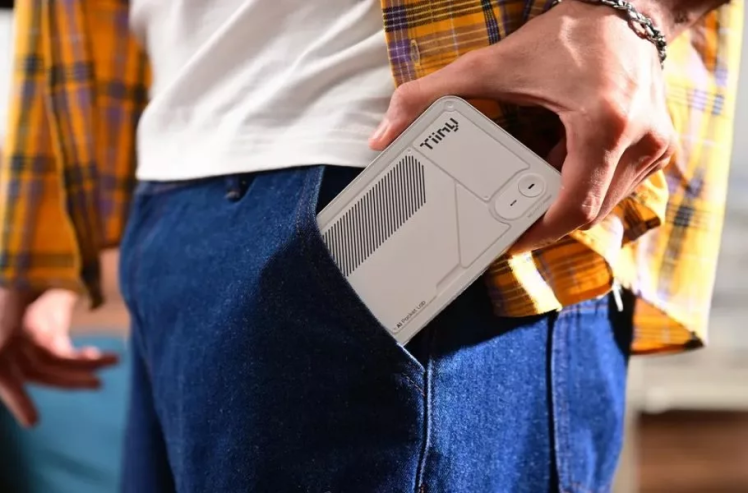 ونمایی از کوچک‌ترین ابرکامپیوتر هوش مصنوعی؛ پردازش آفلاین مدل‌های ۱۲۰ میلیارد پارامتری